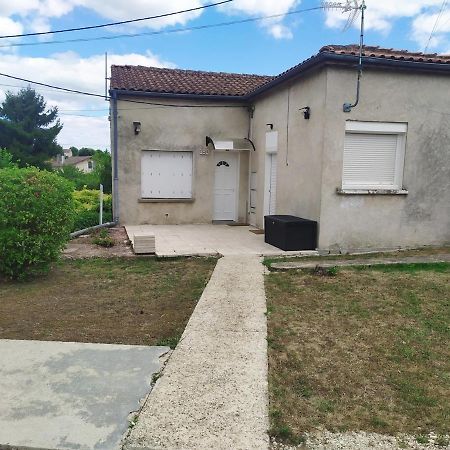 Appartement T2- Le Bon Accueil / Wifi / Parking Angulema Exterior foto